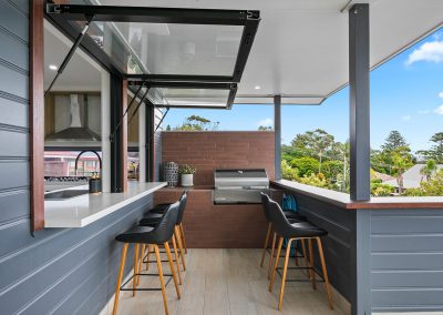 Bar & Outdoor BBQ Area